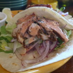 メキシカンバル エルアヒート - ケイジャンチキンタコス