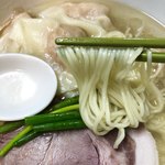 麺や金時 - 塩ワンタン麺（1030円）