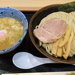 舎鈴 - つけ麺＜並＞ 730円（税込）