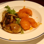 萬珍樓 - 海老と松笠イカの二種作り