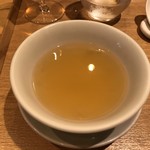 一碗水 - 冬瓜盅(冬瓜の蒸しスープ 金華ハムの出汁で)   1杯目はスープのみ