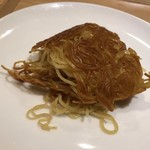 一碗水 - 両面黄(パリパリ麺)