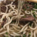 牛テールうどん 和尾 - そしてマロニー？葛切り？なのか透明な物が入っています