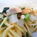 Little cucina Yume - カブとサーモンのパスタ