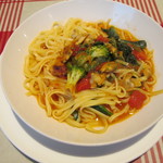 ガトーフレーズ - アサリと野菜のトマトソース