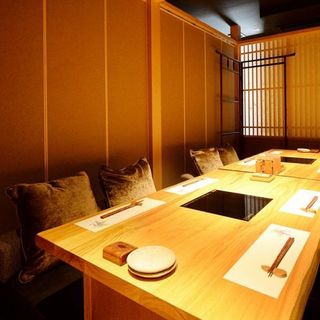 【禁煙】掘りごたつ個室6名様×6
落ち着いた空間で少人数でのお食事にも