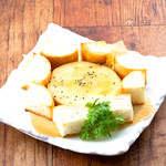 grilled camembert cheese