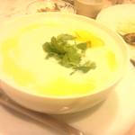 中国料理 响鈴 - 蓮根のスープ、貝柱、アワビ添え