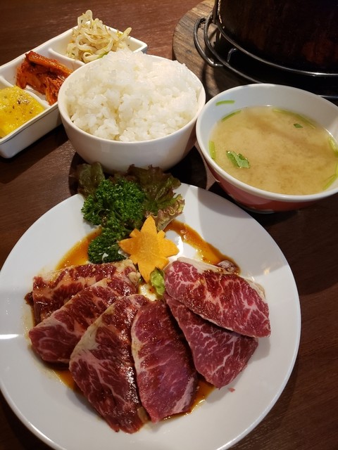 新橋で焼肉食べ放題ができるお店 絶品と評判の人気店10選 食べログまとめ