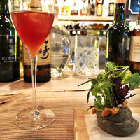 LURRA° - 玉乃光 あまおう/グレープフルーツ/アッサム ×スモークチーズと青草のグジェール