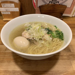 らーめんや なかじゅう亭 - 清湯 味玉塩ラーメン