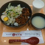 Chuukaryouri Arijou - 台湾風豚肉のかけご飯