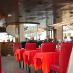 Bateaux Mouches - 船内