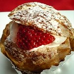 アンクルサム - いちごのシュークリーム