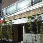 ブーケ・ド・フランス - お店の外観・二階にあります