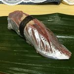 すし処半田 - アジ握り