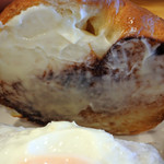 BELLOWS BURGER - エッグ＆パインバーガー1180円税込