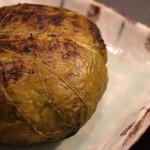 庄内魚河岸酒場 潮彩 - 庄内定番郷土料理。青菜漬けを巻いた焼きおにぎりです！