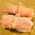 亀正くるくる寿司 - 赤貝