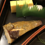 あい川 - 焼魚も付きます。