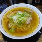 中華そば 文四郎 - 鶏ガラ中華そば700円