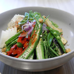 REVIVE KITCHEN THREE - 緑黄色夏野菜のマクロボウル