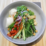 REVIVE KITCHEN THREE - 緑黄色夏野菜のマクロボウル
