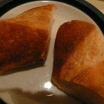 ラガッツォ - バケットも自家製です＾＾　パリッと香ばしい♪