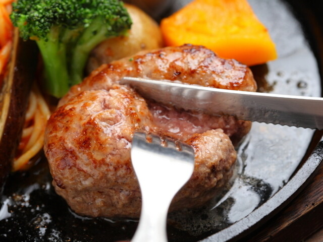 STEAK&HAMBURG HIGE Sapporo minami 5 jou honten restaurant in Sapporo, Japan