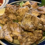 居酒屋　かみがしま - とりモモ焼き