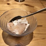 一碗水 - 白桃布旬(白桃プリン)