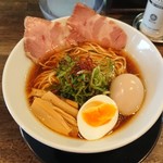 Fukakusa Seimen Shokudou - 鶏醤油  麺大盛 煮卵