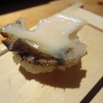 鮨げん家 - 蒸しアワビ