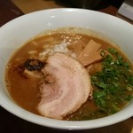 らーめん佳 - らーめん  700円