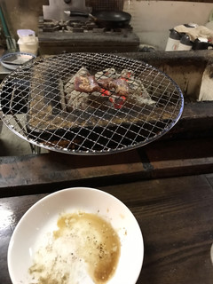 Horumondokoro Kawasaki Yokochou - 炭火焼豚タンと豚ハラミ
