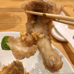 一碗水 - 避风塘田鳮(岡山 蛙の唐揚げ にんにく風味) リフト