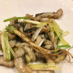 一碗水 - 芫爆鰻魚(愛知県産鰻 香菜と黄ニラの北京式炒め)