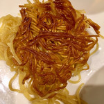 一碗水 - 両面黄(パリパリ麺)