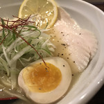 Vorasu Hayakawa - 濃厚鶏白湯ラーメン