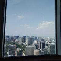 ザ タヴァン グリル＆ラウンジ - 