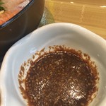 海鮮丼・天ぷら 博多喜水丸 - 胡麻醤油ダレ