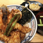 どんぶり丸福 - 天丼 梅（七品/海老二本、いか、蓮根、茄子、獅子唐、海苔）