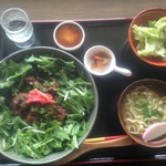 カフェ月星 - ミナのカメカメーランチソーキ丼ver.