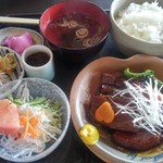 美ら海 - ラフテー定食　￥1180-