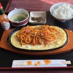 純喫茶 美濃里 - 鉄板スパ定食800円税込み