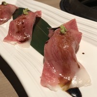 近江うし 焼肉 にくTATSU 青山本店 - 