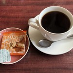純喫茶 美濃里 - 食後のコーヒーおつまみ付き