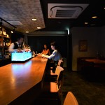 Mixology Bar X-cution - 女性の方でもご安心して、ご入店ください。