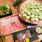 Yakuzen Nabe Buta Shabu Semmon Ten Nishitani - 