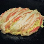 KONOMU - ふわとろチーズ(豚玉を山芋とチーズで包んだもの）焼き始めました